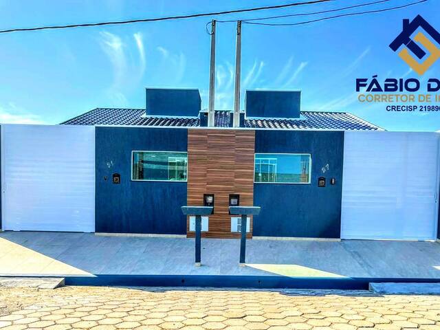 Casa para Venda em Peruíbe - 2